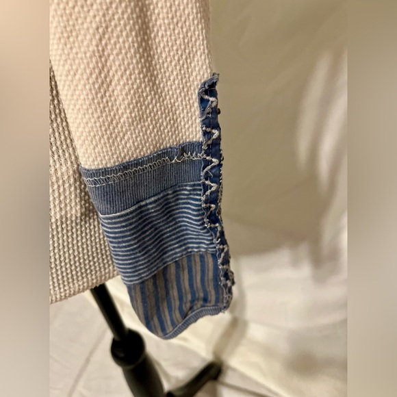 Free People Waffle shirt size S with cute denim cuffs to give it a lil xtra☀️❤️ - Picture 2 of 6